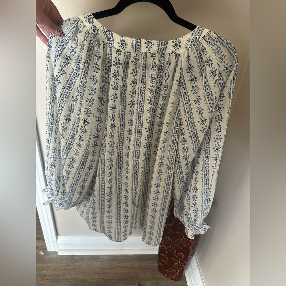 Women’s blouse - Picture 3 of 4